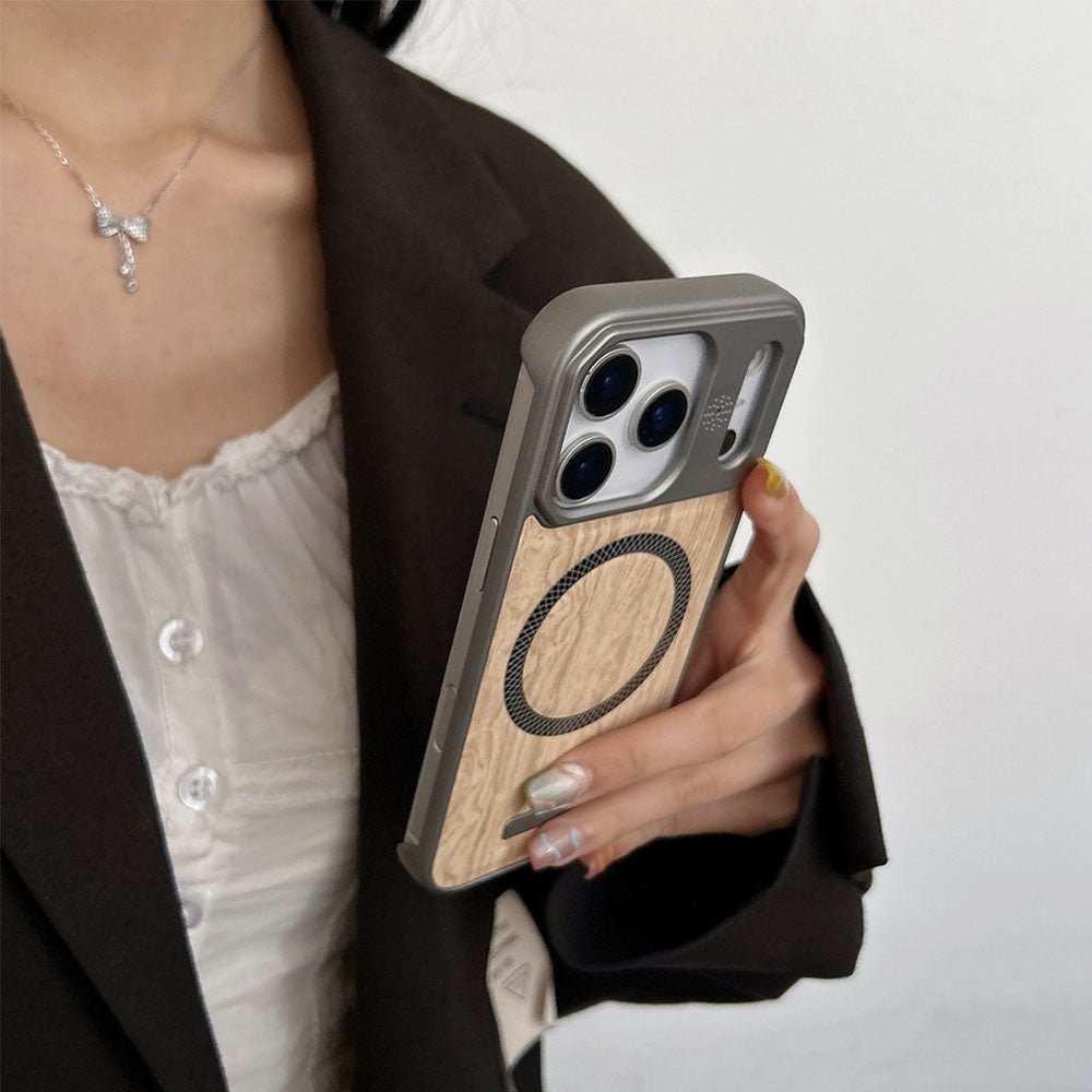 Noir Aura MagSafe iPhone Case - Moderno Collections